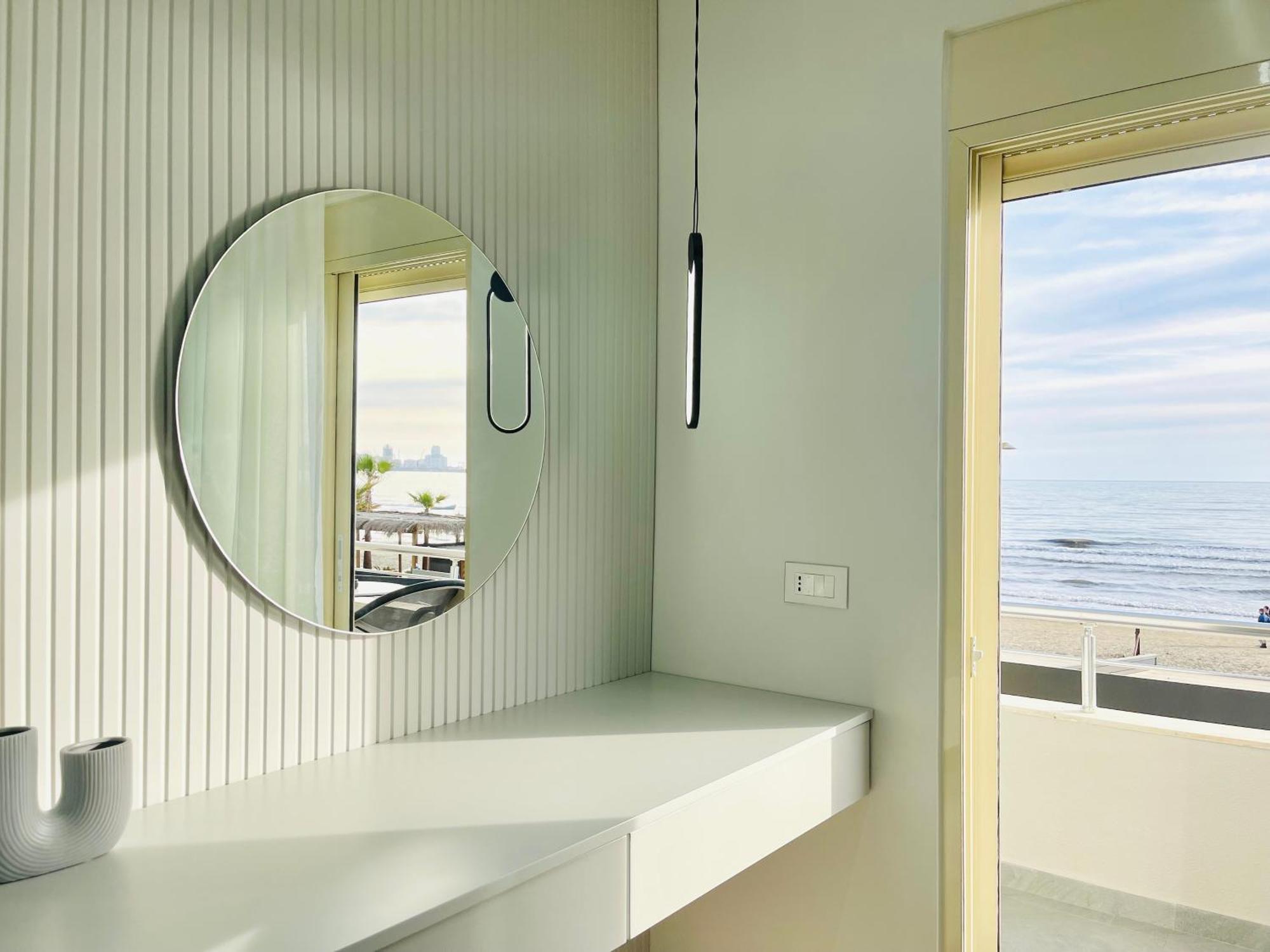 Luxurious Cozy Seaview Apartment Durrës Exteriör bild